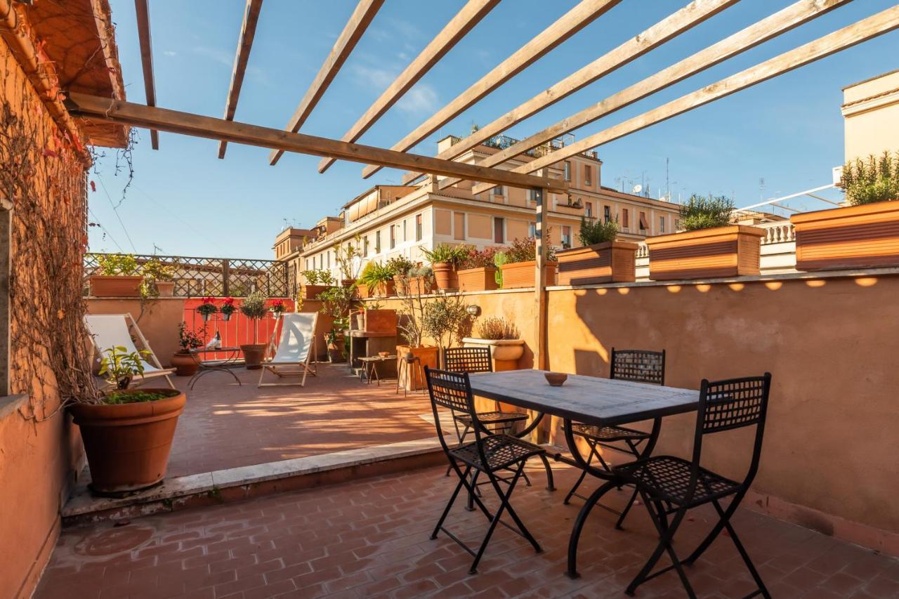 Bright And Comfy Terraced Apartment In Trastevere Рим Экстерьер фото